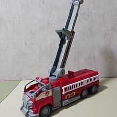 パウパトロール　マーシャル　おもちゃ　消防車の画像