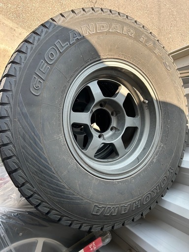 ヨコハマタイヤスタッドレス　285/75/R16 タイヤホイールセット