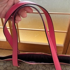 COACHシグネチャートートバッグの画像