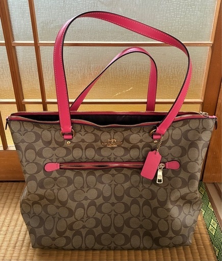 COACHシグネチャートートバッグ