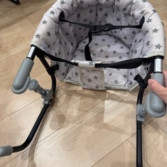 机に取り付ける椅子