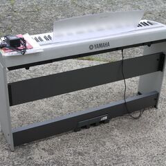 YAMAHA ヤマハ 電子ピアノ P-85S 88鍵 GHS鍵盤 スリムデザイン 軽量・コンパクト 動作品の画像