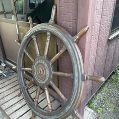 大型船の舵 レトロの画像