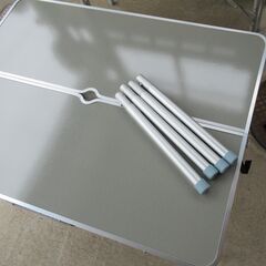バーベキュー用テーブルの画像