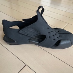 子供用サンダルNIKE
の画像