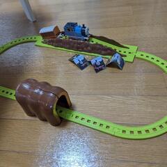 (491)🌈20%OFF🌈【¥ 1,000】トーマス レール 電池 電車の画像