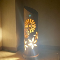  【美品・オシャレ】竹の間接照明　花柄　日本製
