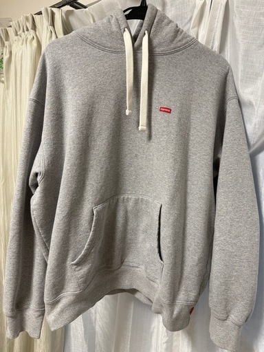 シュプリーム　パーカー