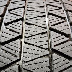 BS BRIDGESTONE BLIZZAK DM-V3 225/60R18 18インチ スタッドレス 4本 20年製 バリ溝 ハリアー エクストレイル等　(KTM407)の画像