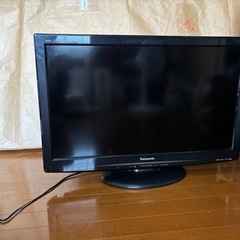 テレビ32型　HDD内蔵