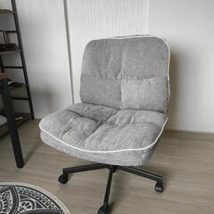 オフィスチェア 半年ほど使用 あぐらがかける