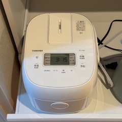 TOSHIBA IH炊飯器 RC-5XW 3合炊き ホワイト マーナしゃもじ付き