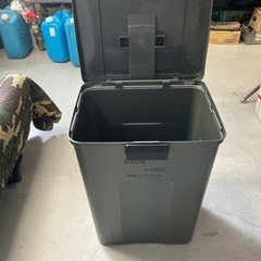 ダストボックス　ほぼ新品 の画像