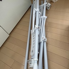 ニトリ物干し【壁面つっぱり物干し(リフティ400)】