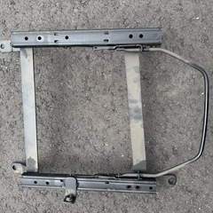 fit gd3用 neosysレカロセミバケ用シートレール 運転席助手席セットの画像