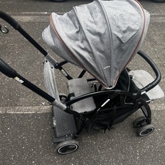 カトージ二人乗りベビーカー