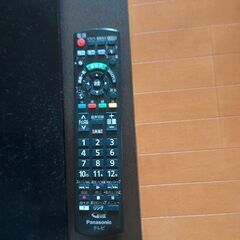 パナソニック　37インチ液晶テレビ　TV台セット　の画像