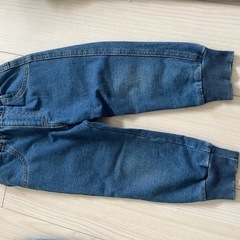 ズボン90cmの画像