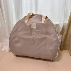 【お譲り先が決まりました】
【美品】neomamaism（ネオママイズム） ベッドインベッド ※スペアクッションパッド付きの画像