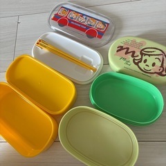 新品未使用キャラクター弁当箱2セットの画像