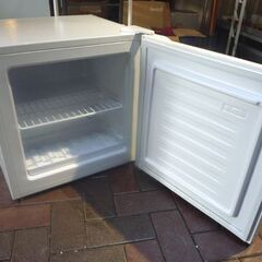 MAXZEN 31L 1ドア冷凍庫 JR031ML01WH 白 2022年製 直冷式 取扱説明書付き マクスゼン 冷凍庫 キッチン家電 札幌市東区 新道東店の画像