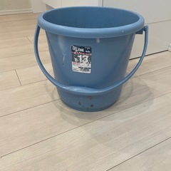 バケツ　クロス　壁紙　掃除の画像