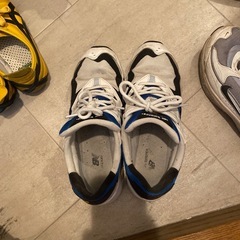 ニューバランス　スニーカー