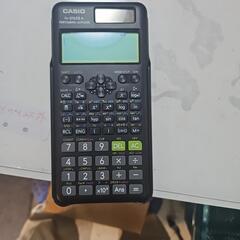 CASIO　ボタンいっぱい電卓