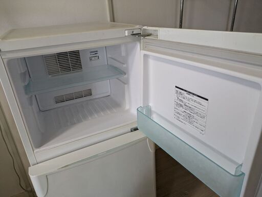 2007年製 東芝製 2ドア冷蔵庫 YR-12T(WH) 中古品 【6/15(日