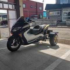 ホンダフォルツァ250トライクの画像