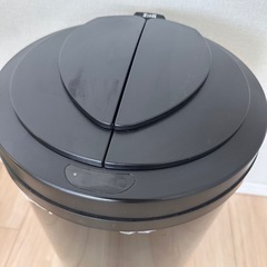 Zita 自動蓋付きごみ箱45ℓ ブラック