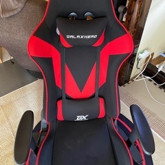 ゲーミングチェア お話中の画像