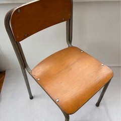 学校の椅子　古い学校の椅子　チェア　古家具　古民家　アンティーク　ヴィンテージ　
家具　昭和レトロ　椅子　スツール　花台　インテリア の画像