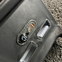 車のセンターコンソールの画像