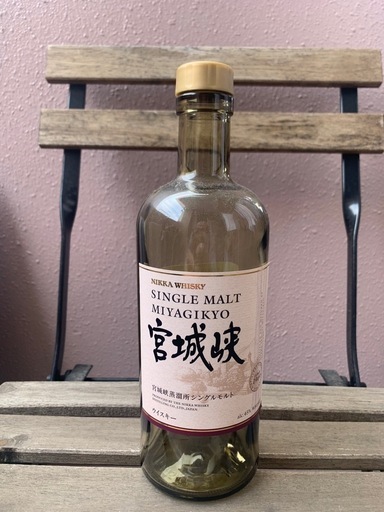 ②ニッカ　宮城峡　空ボトル