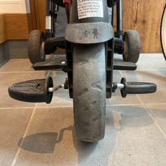 舵取り付き三輪車　ベビーカーの画像