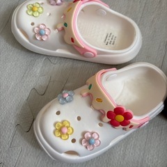 【新品未使用】キッズサンダルとブーツセットの画像