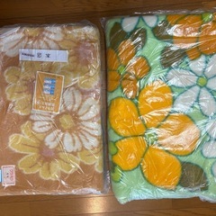 毛布五枚(未使用、使用済み品)