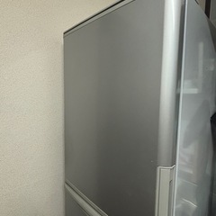 SHARP 冷蔵庫　350L（4人〜5人）SJ-W358K-S  　の画像