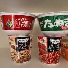 カップ麺一個　100円の画像