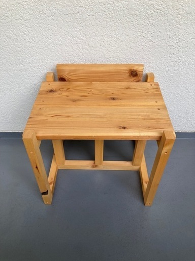 世界にひとつ★木製の作業台兼スツール