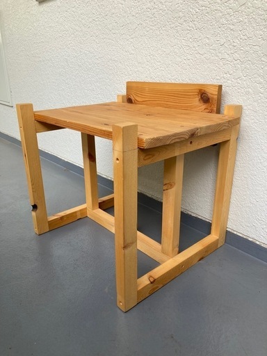 世界にひとつ★木製の作業台兼スツール