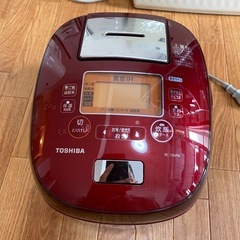 中古】東芝 真空圧力IH炊飯器 RC-10VRK（レッド）