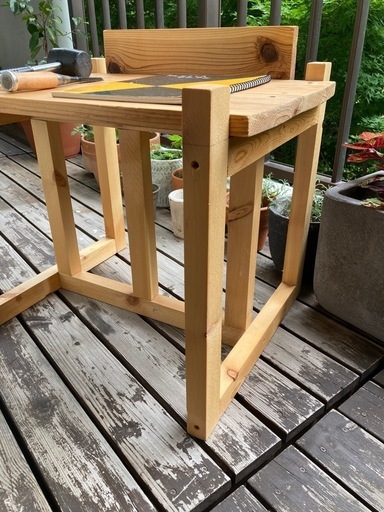 世界にひとつ★木製の作業台兼スツール