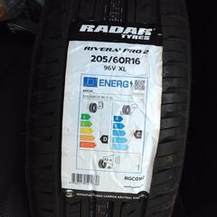 タイヤ　205/60R16  ２本セット