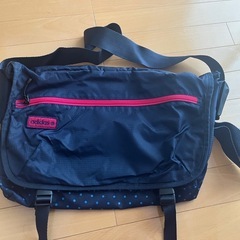 【adidas】スポーツバッグ