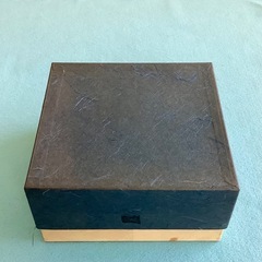 【詳細不明】置物 白と青の置き物の画像