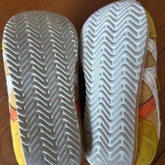asics キッズスニーカー
の画像