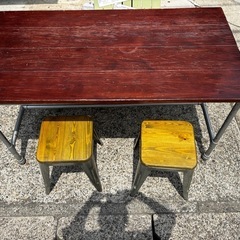ダイニングテーブル＆チェアの画像