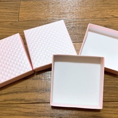 ★新品未使用★　箱　3つ　ピンクの画像